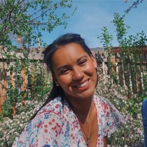 Meet your Posher, Lena